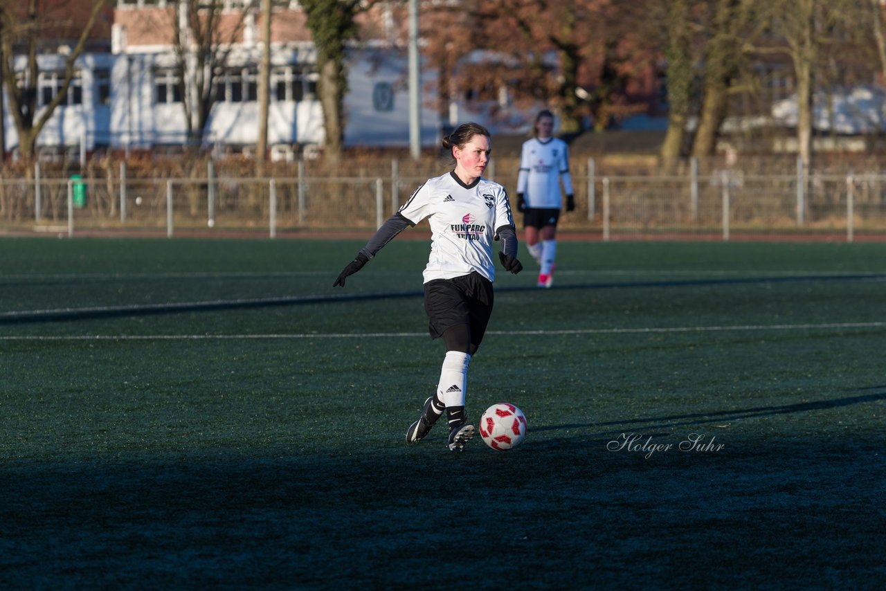 Bild 209 - Frauen SG Holstein Sued - SV Gruenweiss-Siebenbaeumen : Ergebnis: 0:2